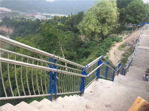 西藏不锈钢桥梁栏杆