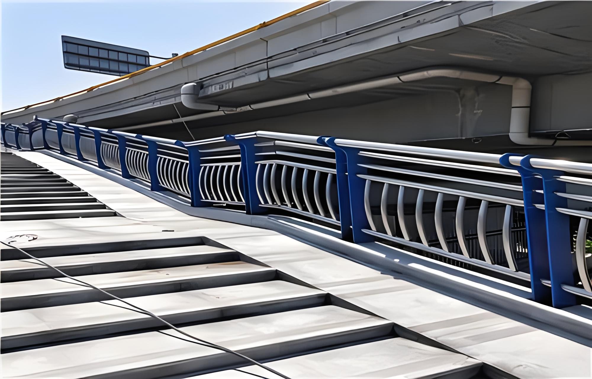 西藏不锈钢桥梁护栏维护方案：确保安全，延长使用寿命