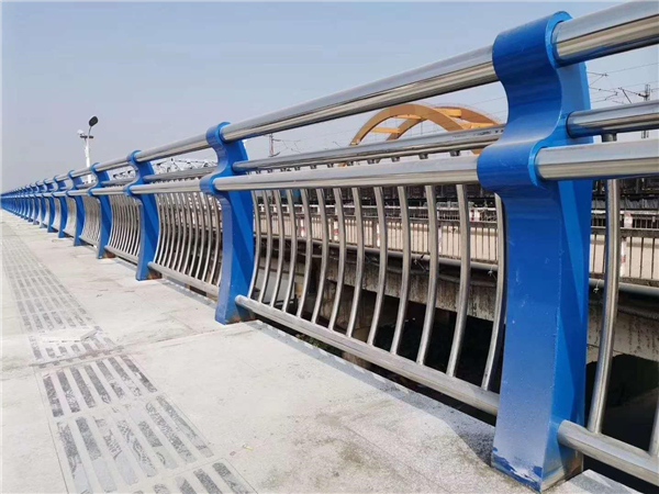西藏304不锈钢复合管护栏的生产工艺揭秘